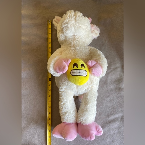 Kellytoy 21 inch Stuffed Cow Pink Cream Holding Emoji Soft Fluffy Plush Toy - Picture 8 of 9